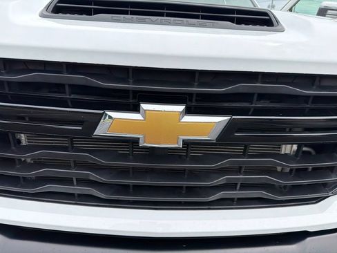 Used 2024 Chevrolet Silverado 2500 W/T AWD/4WD image 30