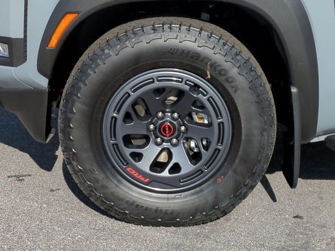 New 2026 Nissan Frontier Pro-X image 9