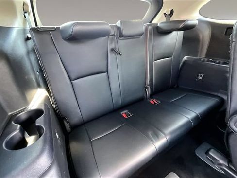 Used 2020 Toyota Highlander Limited FWD image 23