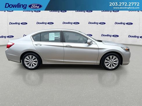 Used 2015 Honda Accord EX-L image 9