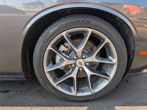 Used 2022 Dodge Challenger GT RWD image 37