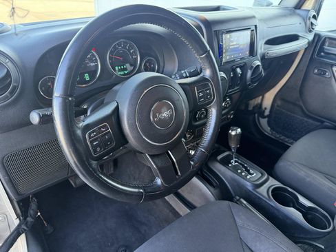 Used 2017 Jeep Wrangler Unlimited Sport w/ Quick Order Package 24S AWD/4WD image 10