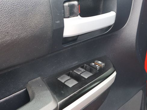 Used 2014 Toyota Tundra SR5 image 21