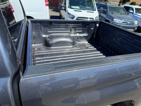 Used 2017 Toyota Tundra SR5 AWD/4WD image 18