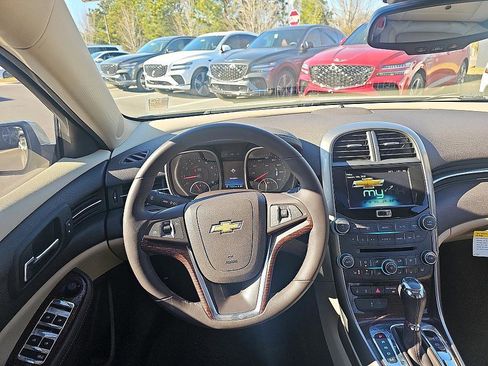Used 2013 Chevrolet Malibu LTZ image 18