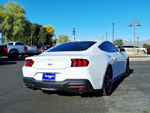 Used 2025 Ford Mustang EcoBoost image 6