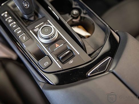 Used 2022 Maserati Levante GT image 33