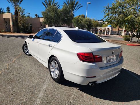 Used 2013 BMW 528i Sedan RWD image 21