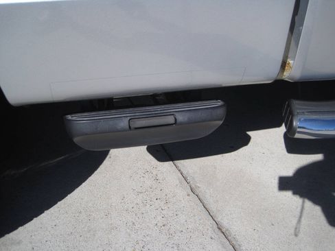 Used 2013 Ford F150 XLT w/ Luxury Equipment Group AWD/4WD image 16