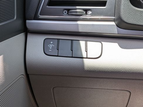 Used 2017 Hyundai Elantra SE FWD image 22