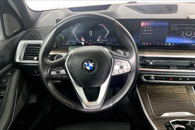 Used 2024 BMW X5 xDrive40i w/ Premium Package AWD/4WD image 9
