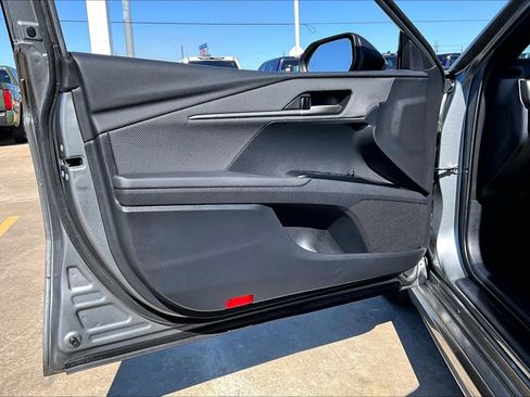 Certified 2025 Toyota Camry SE w/ Convenience Package image 22