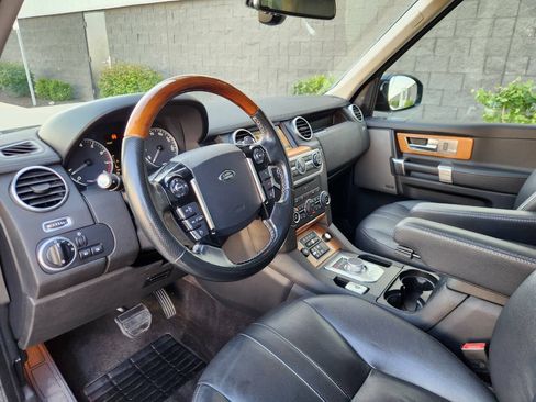Used 2015 Land Rover LR4 HSE AWD/4WD image 19