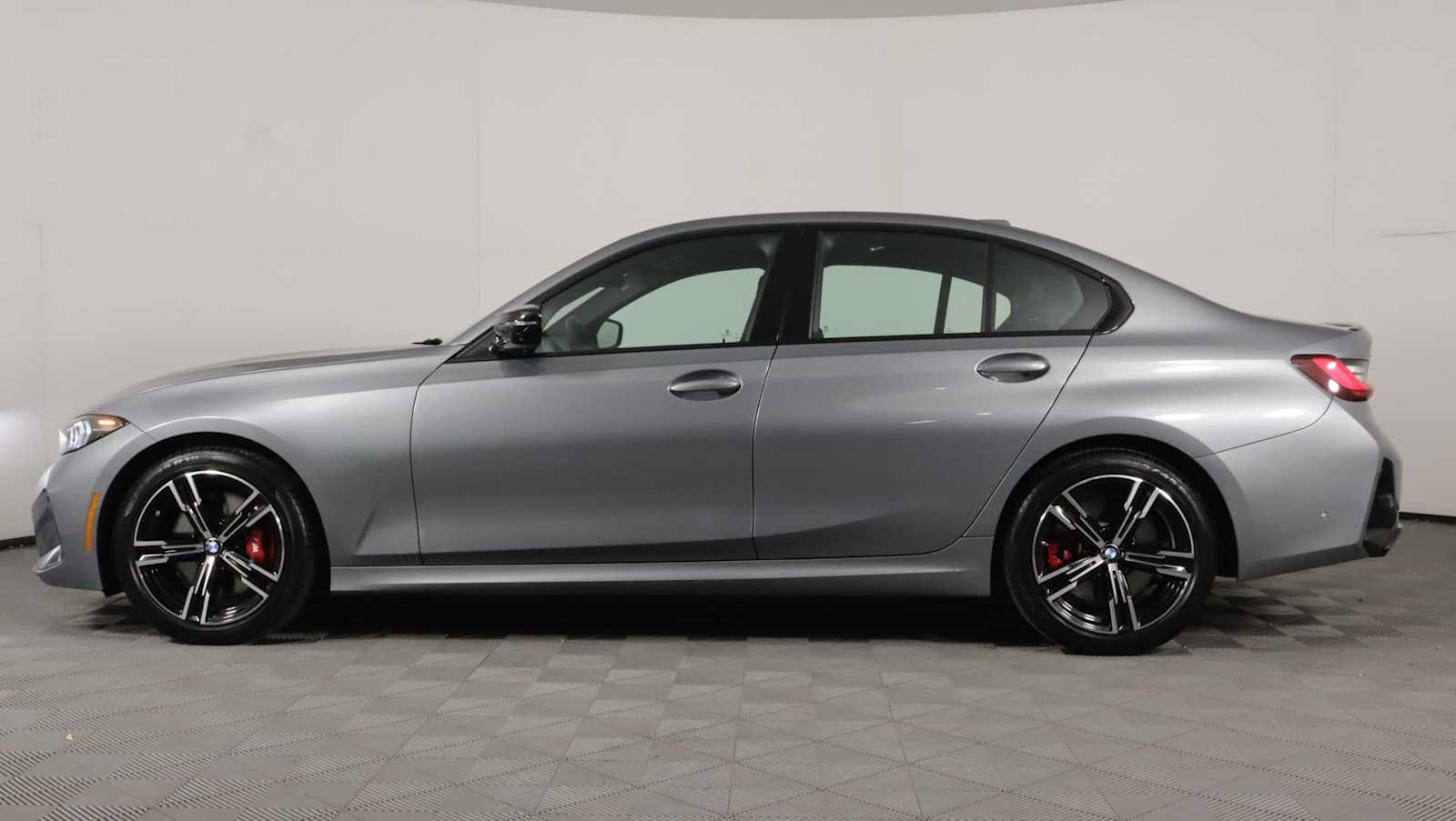 Used 2024 BMW M340i xDrive w/ Premium Package AWD/4WD image 8