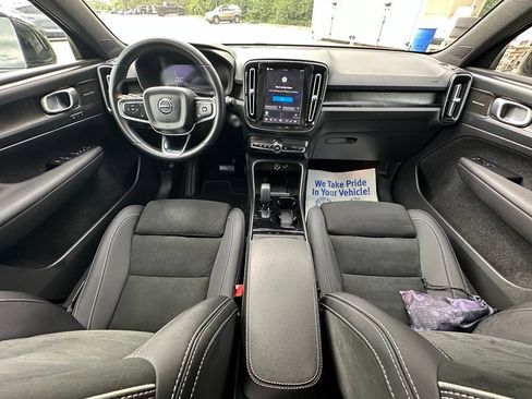Used 2023 Volvo C40 P8 Recharge Ultimate AWD/4WD image 19
