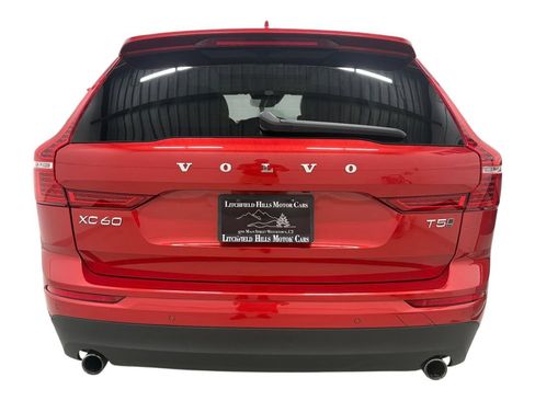 Used 2020 Volvo XC60 T5 Momentum w/ Protection Package AWD/4WD image 5