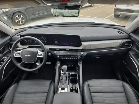 Used 2025 Kia Telluride SX Prestige AWD/4WD image 13