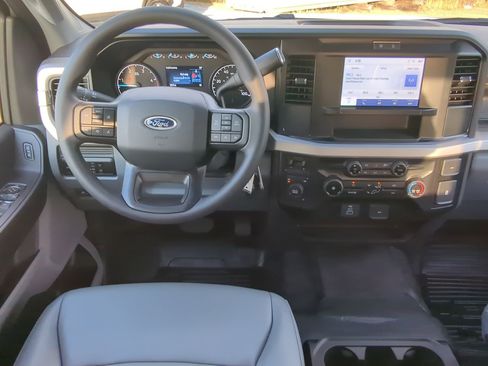 Used 2025 Ford F450 XL w/ 360-Degree Camera Package image 14