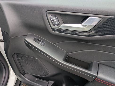 New 2026 Ford Escape ST-Line w/ Tech Pack #1 image 32