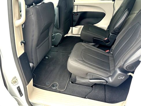 Used 2024 Chrysler Voyager LX FWD image 24