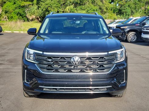 Used 2024 Volkswagen Atlas SEL Premium R-Line AWD/4WD image 2