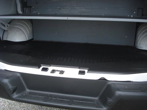 Used 2021 Chevrolet Express 2500 RWD image 25