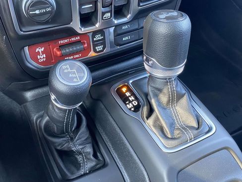 New 2026 Jeep Wrangler Unlimited Rubicon AWD/4WD image 29