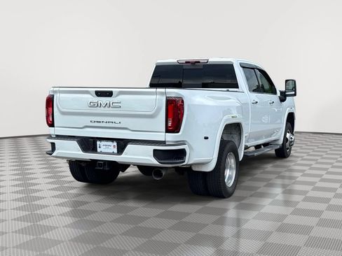 Used 2023 GMC Sierra 3500 Denali w/ Denali Ultimate Package AWD/4WD image 5