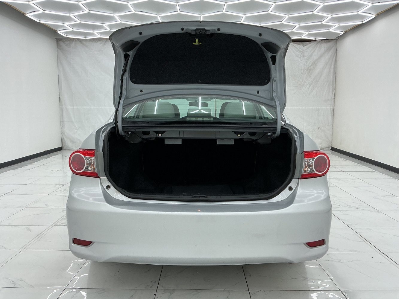 Used 2012 Toyota Corolla L FWD image 41