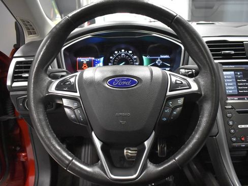 Used 2016 Ford Fusion Titanium FWD image 27