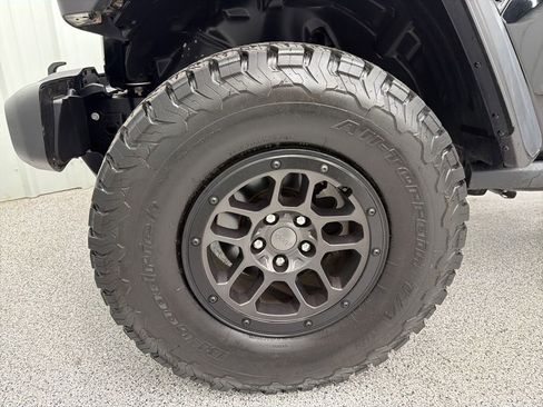 Used 2023 Jeep Wrangler Unlimited Sport AWD/4WD image 11