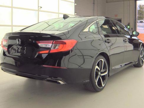 Used 2022 Honda Accord Sport image 3