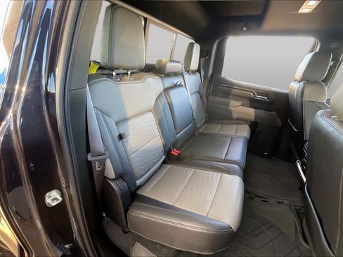 Used 2024 Chevrolet Silverado 1500 ZR2 AWD/4WD image 18