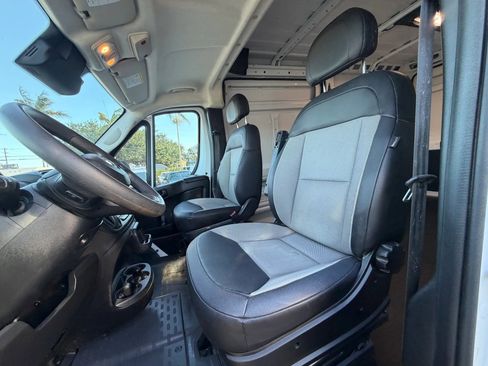 Used 2024 RAM ProMaster 2500 w/ Convenience Group FWD image 13