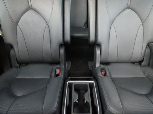 Certified 2025 Toyota Grand Highlander AWD Hybrid image 13