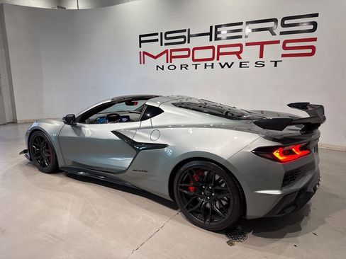 Used 2024 Chevrolet Corvette Z06 image 55