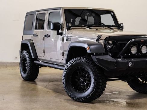 Used 2017 Jeep Wrangler Unlimited Sport w/ Quick Order Package 24S image 24