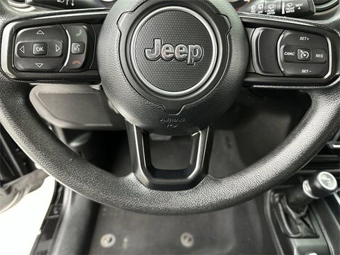 Used 2020 Jeep Wrangler Unlimited Sport image 14