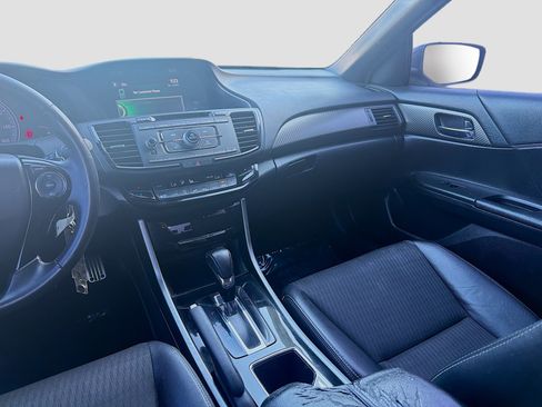 Used 2016 Honda Accord Sport image 22