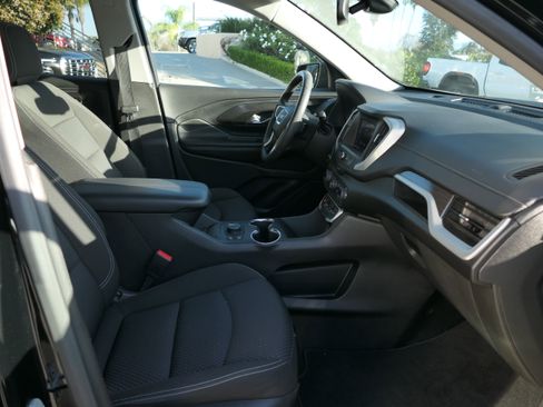 Used 2022 GMC Terrain SLE w/ Driver Convenience Package image 26