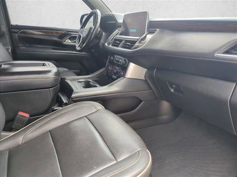 Used 2023 Chevrolet Suburban Premier RWD image 25