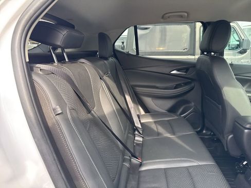 Used 2020 Buick Encore GX Essence FWD image 45