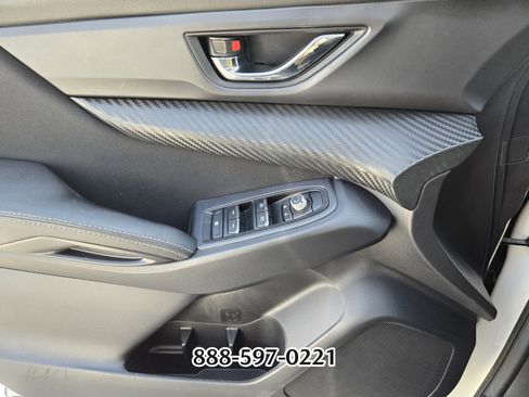 Used 2024 Subaru Ascent Premium w/ Convenience Package image 29