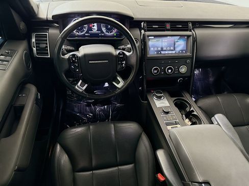 Used 2019 Land Rover Discovery SE AWD/4WD image 17