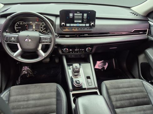 Used 2022 Mitsubishi Outlander SE FWD image 11
