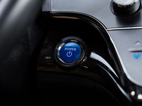 Used 2015 Toyota Avalon Limited image 23