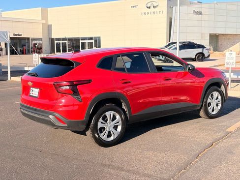 Used 2026 Chevrolet Trax LS FWD image 6