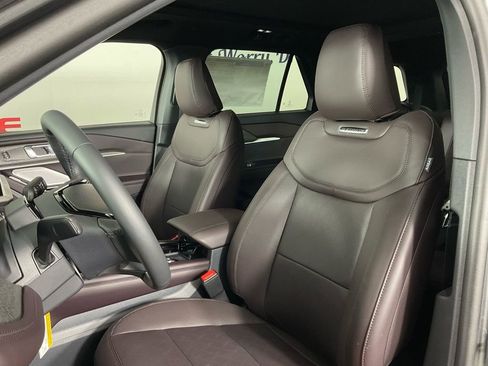 New 2026 Ford Explorer Platinum image 14