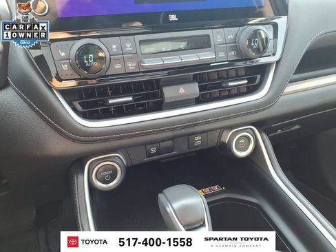 Used 2024 Toyota Grand Highlander AWD Hybrid image 23