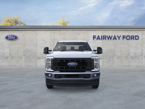 New 2026 Ford F250 XL w/ FX4 Off-Road Package image 6